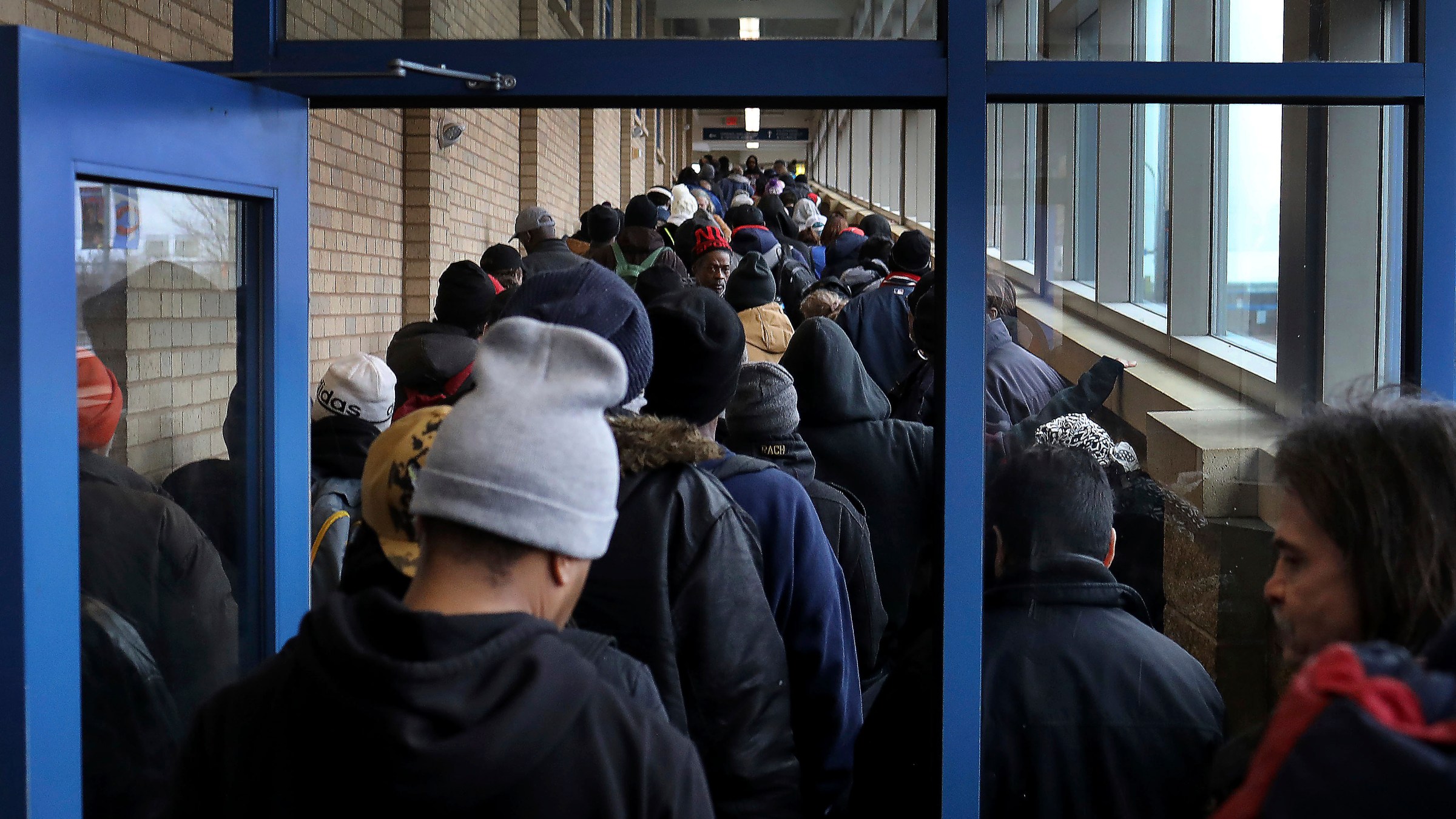 These Photos Show the Staggering Food Bank Lines Across America – Mother  Jones