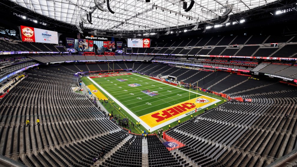 Super Bowl Tix: $9,000. Pay for the Workers Pouring $18 Beers: $14.25 an Hour 1