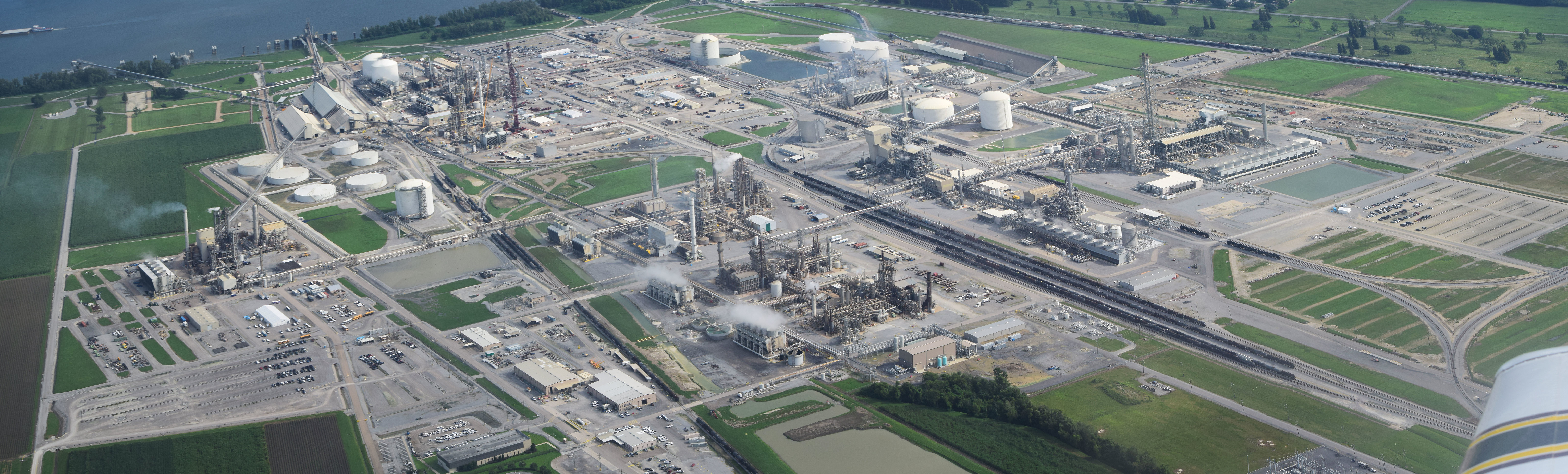 Aerial view of CF Industries, the world's largest ammonia and nitrogen plant.