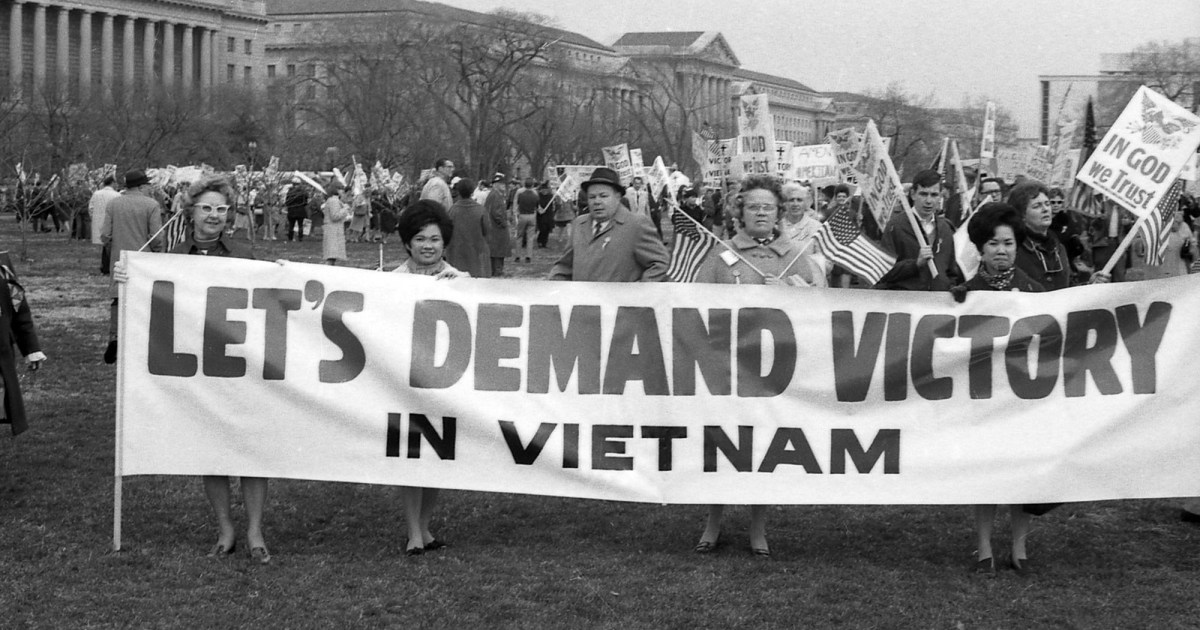 “Why Lose When You Can Win?” Scenes From a ProVietnam War Rally 45